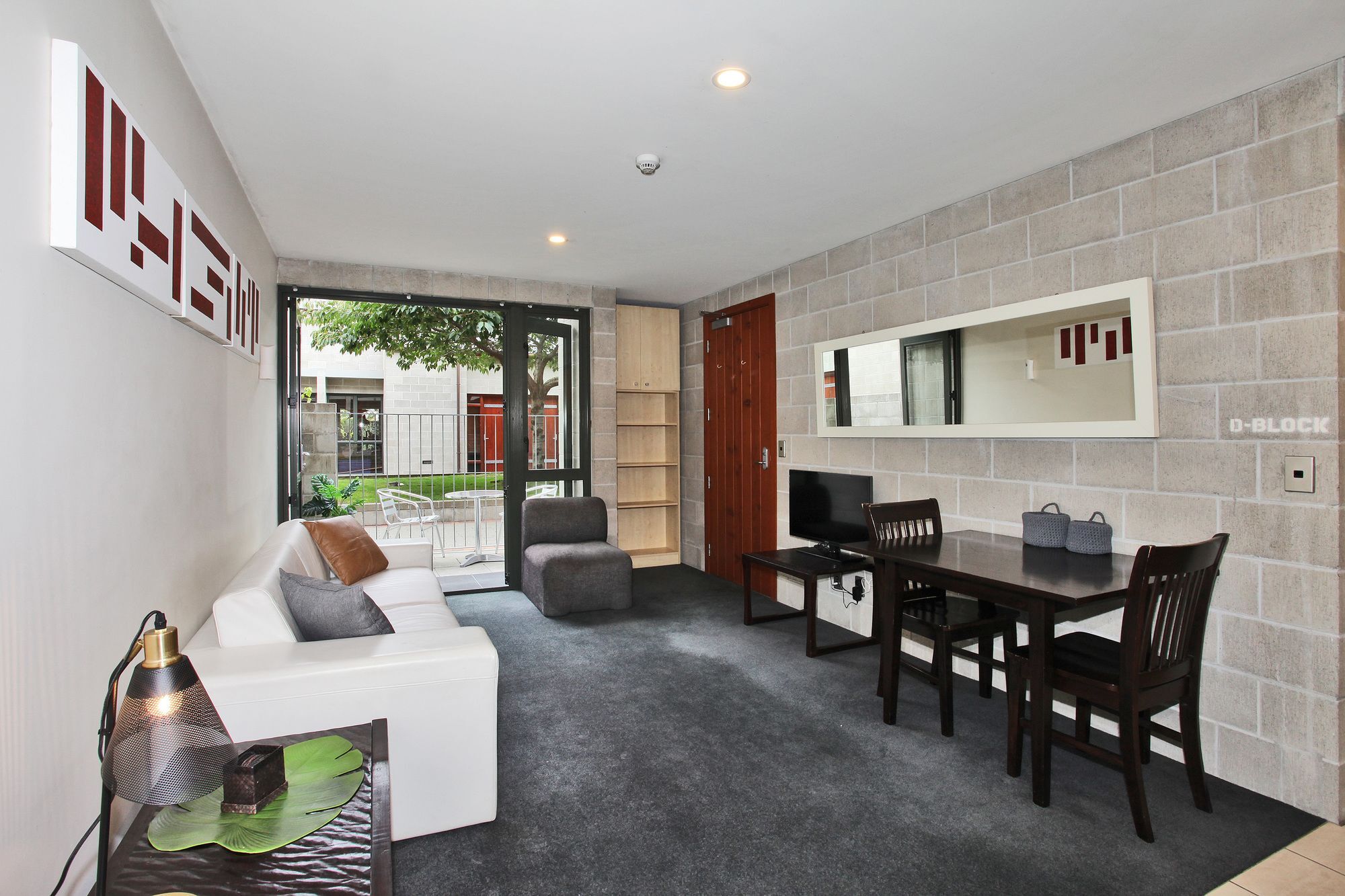Number 1 - Chic Inner City Rooms Christchurch Eksteriør billede